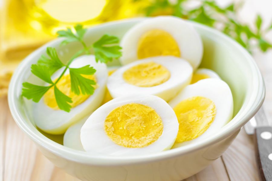 تفسير رؤية البيض المسلوق في المنام للعزباء