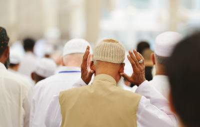 حلم الصلاة في المسجد