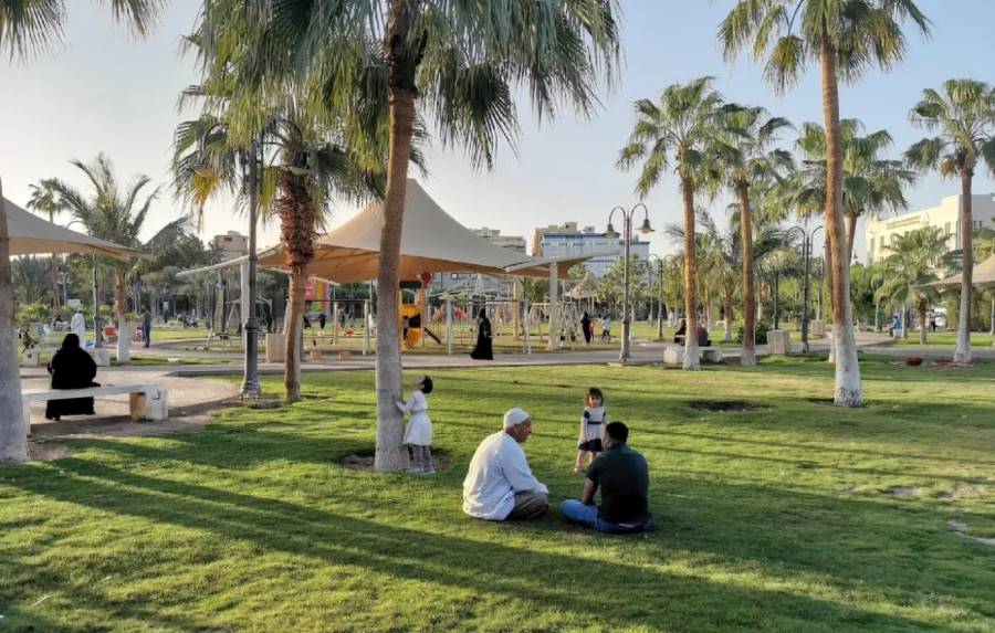 خدمات حديقة الكورنيش الأوسط في جدة