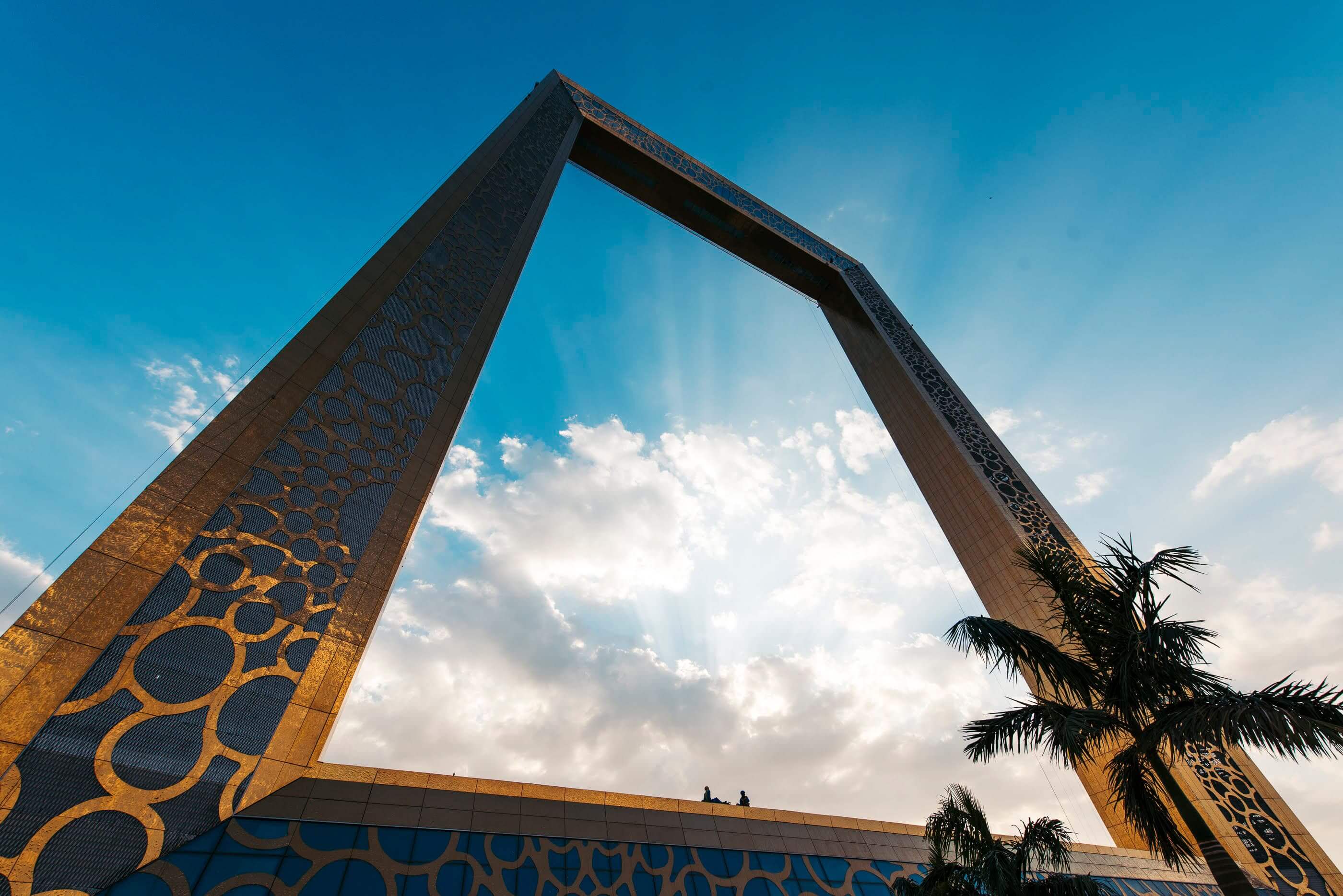 ساعات عمل برواز دبي