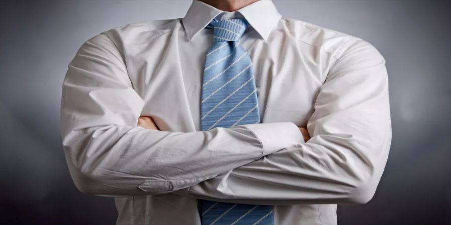 علامات قد تبدو كدليل عدم حب الرجل للمرأة