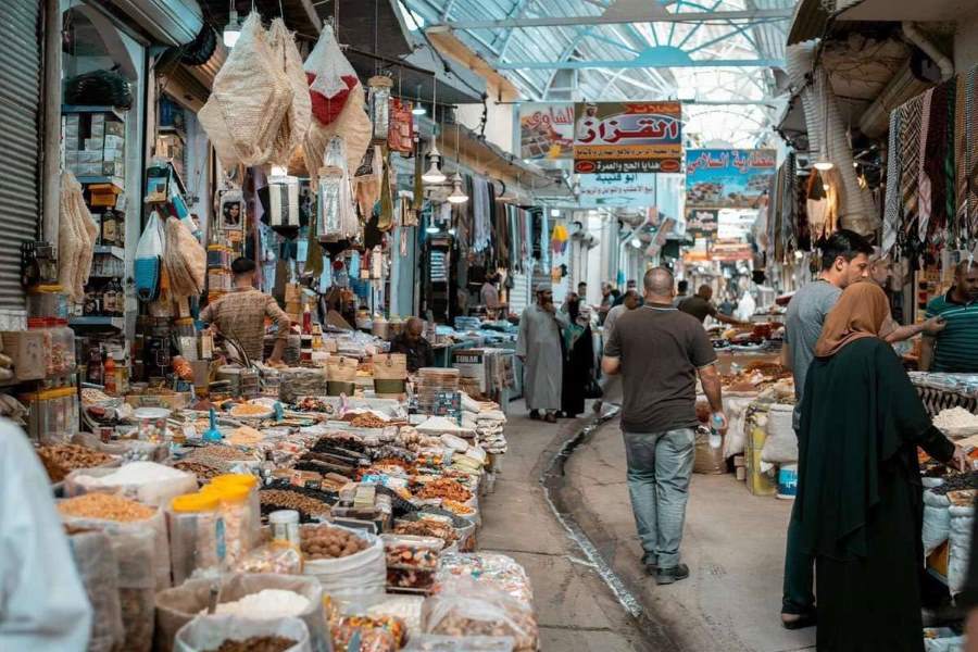 محلات منوعة في سوق الديرة بالرياض