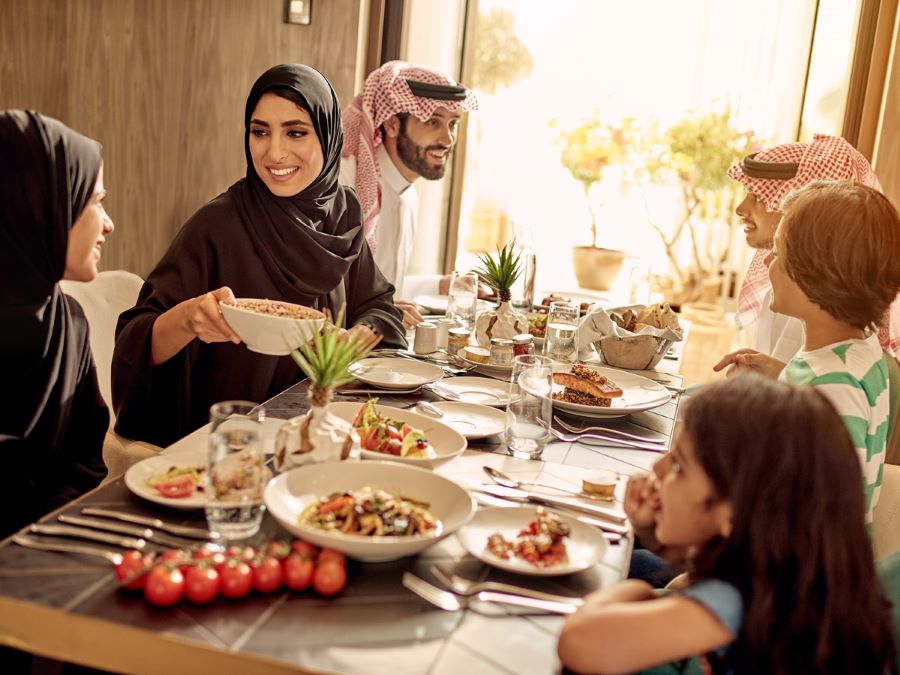 مطاعم عزيز مول