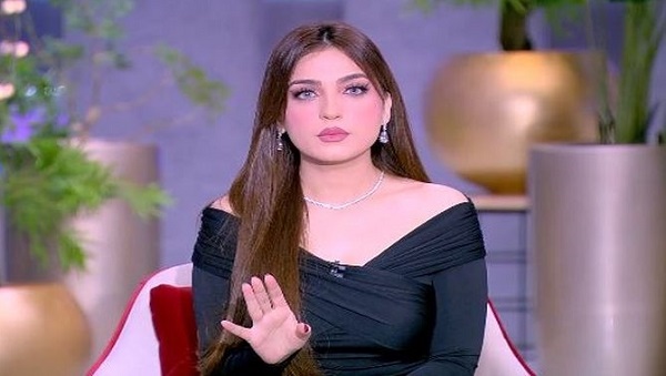 ياسمين عز