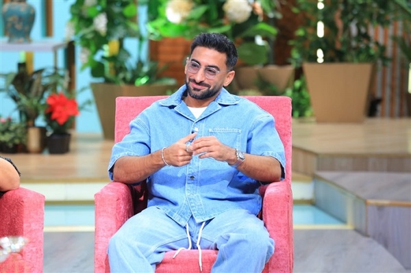 أنس بوخش