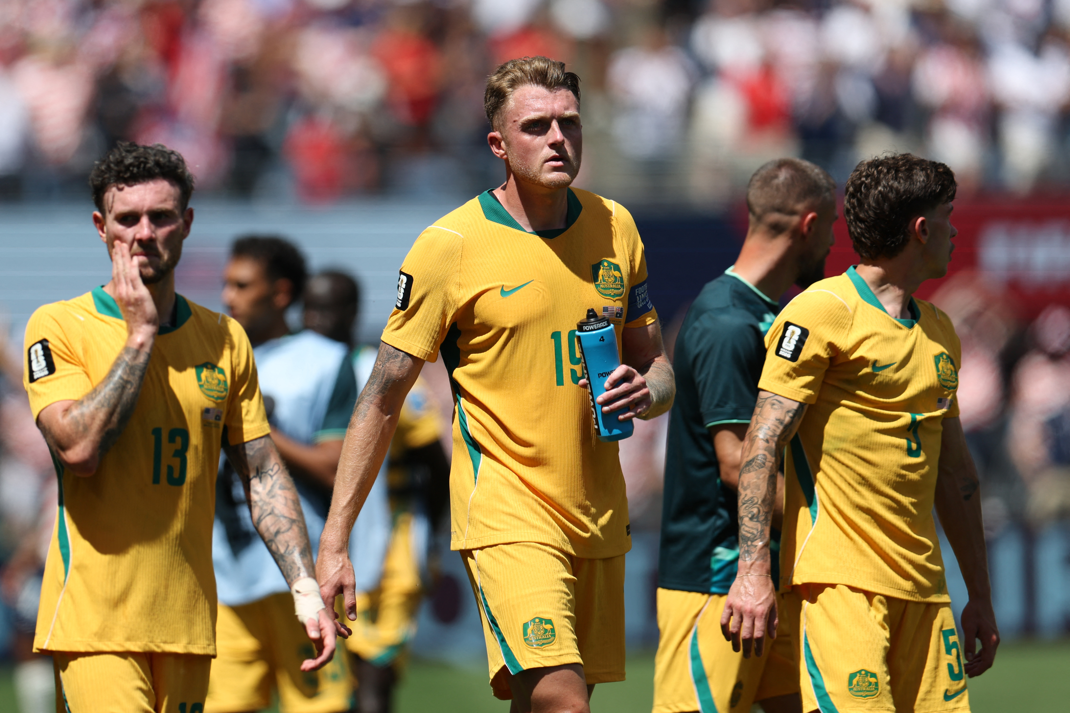 هاري سوتار قلب دفاع منتخب أستراليا