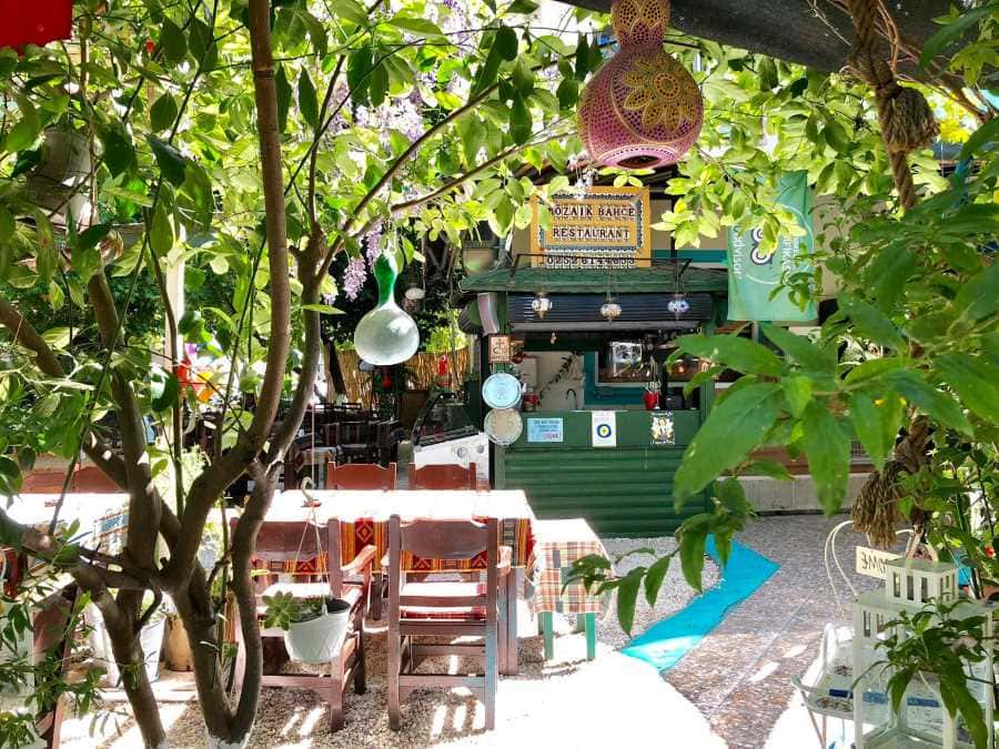 Mozaik Bahçe Restaurant