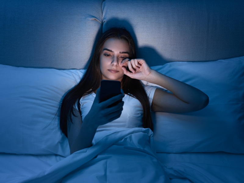 إدمان وسائل التواصل الاجتماعي الأعراض وطرق العلاج