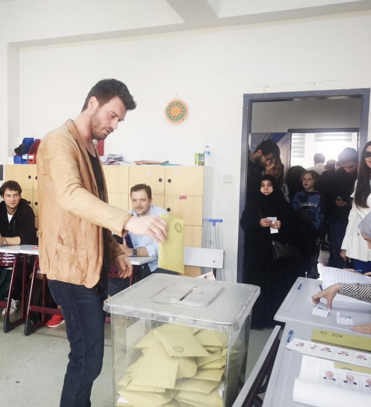 Kıvanç Tatlıtuğ