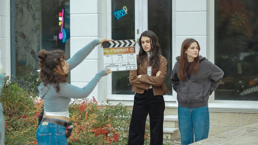 Kerem Bürsin's "Çarpıntı Dizisi" series