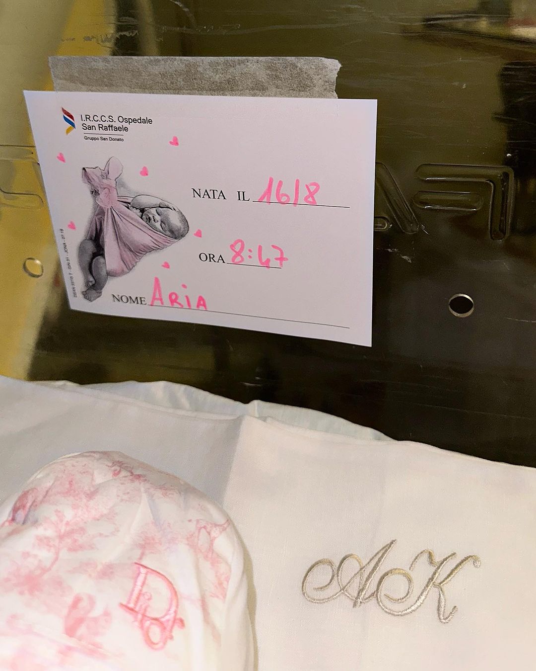 date and time of birth of the baby's aria