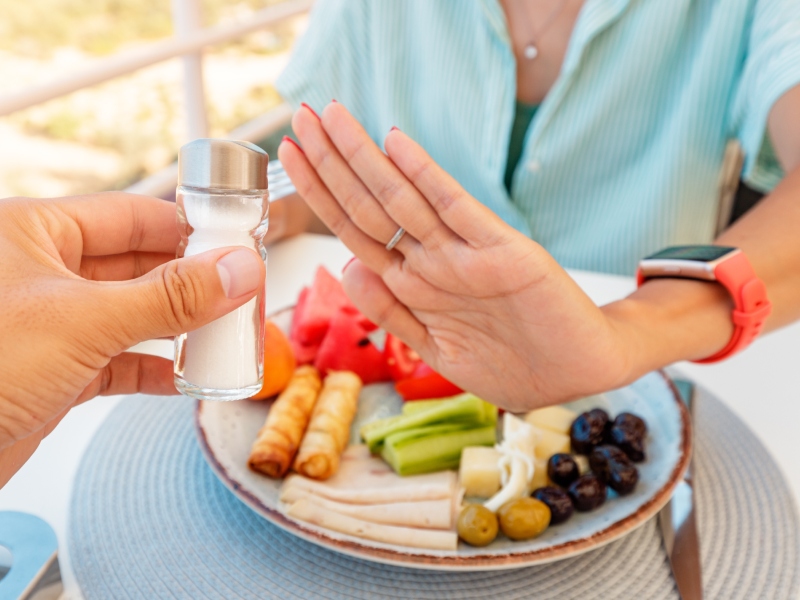 طبيب البوابة: هذه الأطعمة تسبب هشاشة العظام 