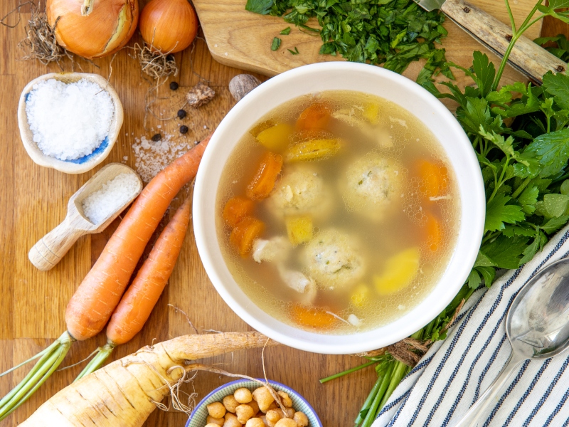 شوربة الدجاج بالزلابية لمحاربة الزكام