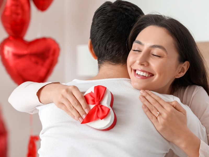 5 هدايا أنيقة يمكنك تقديمها لأحبائك في عيد الحب