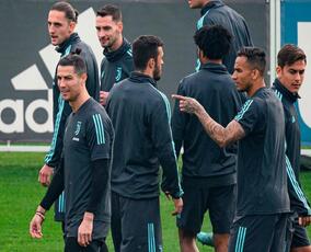 تراجع قيمة لاعبي يوفنتوس بسبب فيروس كورونا