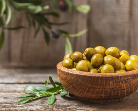 كم حبة زيتون أخضر مسموح بها في اليوم؟