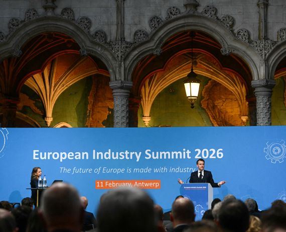 Europe risks falling behind US and China, leaders warn at key summits