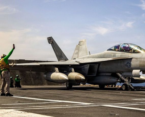 طائرة أميركية