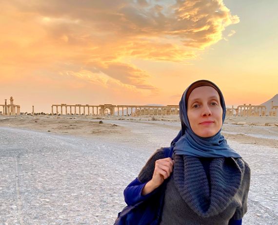 American journalist Shelly Kittleson abducted in daylight attack in central Baghdad 