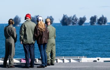 Iran threatens to blow up the US naval fleet