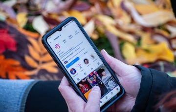 لأول مرة.. حكم يحمل إنستغرام ويوتيوب المسؤولية عن إدمان وسائل التواصل