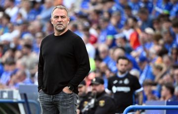 برشلونة يراقب 8 صفقات محتملة