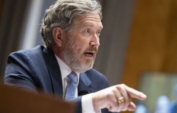US House Blocks Trump