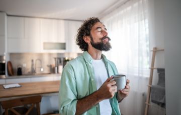 عادات صباحية ناجحة يبدأ بها الرجال يومهم بقوة