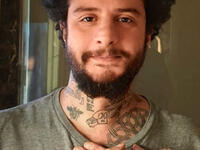 Ahmed Al Fishawiy denied his marriage to Mrs Hind al Henawi Source fishawyofficial Instagram