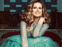 Hana Shiha s new photoshoot got the admiration of a large number of her followers Source khaledfadda Instagram