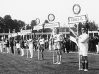 المرة الأولى: في عام 1916، ألغيت أولمبياد برلين 1916 بسبب الحرب العالمية الأولى التي اندلعت سنة 1914 عقب حادثة اغتيال ولي عهد النمسا وتفعيل سياسة التحالفات.