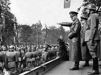 وفي عام 1939 وبداية لحرب العالمية الثانية، ألغيت أولمبياد 1940 بسبب الغزو الألماني لبولندا يوم 1 أيلول/سبتمبر 1939.