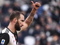 7- غونزالو هيغواين (192 هدفاً)