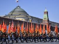 Servicemen in historical uniforms march on Red Square during a military parade, which marks the 75th anniversary of the Soviet victory over Nazi Germany in World War Two, in Moscow on June 24, 2020. The parade, usually held on May 9, was postponed this year because of the coronavirus pandemic. Alexander NEMENOV / AFP