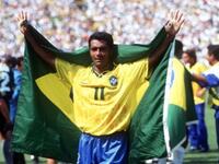 المركز الثاني: البرازيلي روماريو برصيد 772 هدفاً خلال 994 مباراة