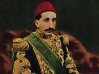 وتمكن عبد الحميد بفضل العلاقة الجيدة التي كانت تجمعه مع وزير الخارجية الإنكليزي اللورد "ساليسبوري" من استصدار قرار يمنع عـرض المسرحية في جميع الأراضي الإنكليزية وهو ما أجبر المؤلف على تغيير اسمها ومحتواها.
