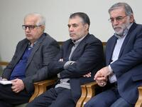 عمل محاضرًا للفيزياء في جامعة الإمام الحسين في العاصمة الإيرانية طهران.