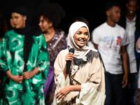 في جامعة سانت كلاود الحكومية، شاركت في مسابقة ملكة جمال مينيسوتا بالولايات المتحدة لأنها توفر فرصة منحة دراسية، وعلى الرغم من ارتدائها الحجاب، وصلت إلى الدور نصف النهائي وأصبحت هذه المنافسة نقطة تحول في حياتها.