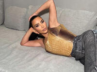  Kim didn't appear in the picture with Wes