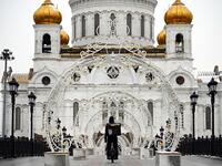 The World Wears Christmas Spirit Despite Omicron Fears