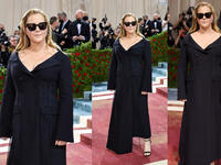 Amy Schumer in Chloé. 