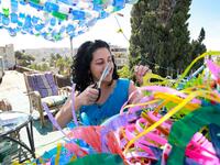 Jordanian-based Artist Raises Awareness About Environment Through Art