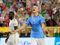 Erling Haaland of Manchester City reacts during the pre-season friendly match between Bayern Munich and Manchester City at Lambeau Field on July 23, 2022 in Green Bay, Wisconsin. Justin Casterline/Getty Images/AFP (Photo by Justin Casterline / GETTY IMAGES NORTH AMERICA / Getty Images via AFP)