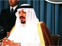 الأمير السعودي سلطان بن عبد العزيز آل سعود (2005-2010): توفي قبل أخيه الملك عبد الله بن عبد العزيز آل سعود.