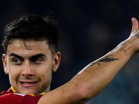 AS Roma's Argentinian forward Paulo Dybala reacts during the Italian Serie A football match between AS Roma and Juventus on March 5, 2023 at the Olympic stadium in Rome. (Photo by Filippo MONTEFORTE / AFP)