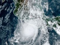 Hurricane Otis strikes Acapulco with unprecedented force. (Noaa Raamb/ AFP)