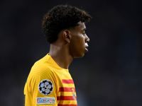 Barcelona's Spanish forward #27 Lamine Yamal looks on during the UEFA Champions League 1st round day 2 group H football match between FC Porto and FC Barcelona at the Dragao stadium in Porto on October 4, 2023. (Photo by Patricia DE MELO MOREIRA / AFP)