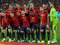 Team Spain pose before the UEFA Euro 2024 group A qualifying football match between Spain and Georgia at the Jose Zorrilla stadium in Valladolid on November 19, 2023. (Photo by CESAR MANSO / AFP)