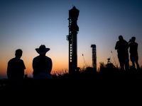 The goal is to refine SpaceX's ability to recover and rapidly reuse rocket components, crucial for reducing costs and turnaround time for future missions. Starship is slated to be NASA's lunar lander for the Artemis III mission as early as 2026, with contracts worth up to $4 billion. SpaceX also envisions using Starship for future Mars missions.(photo by afp)