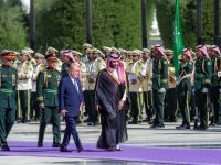 Saudi crown prince hosts Malaysian king in Riyadh